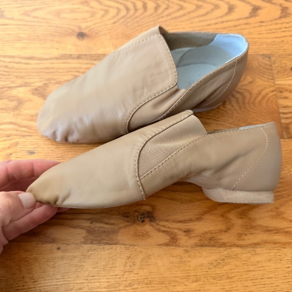 NWOT BLOCH Childrens Leather Elasta Jazz Booties (Size 2.5) - Picture 6 of 9